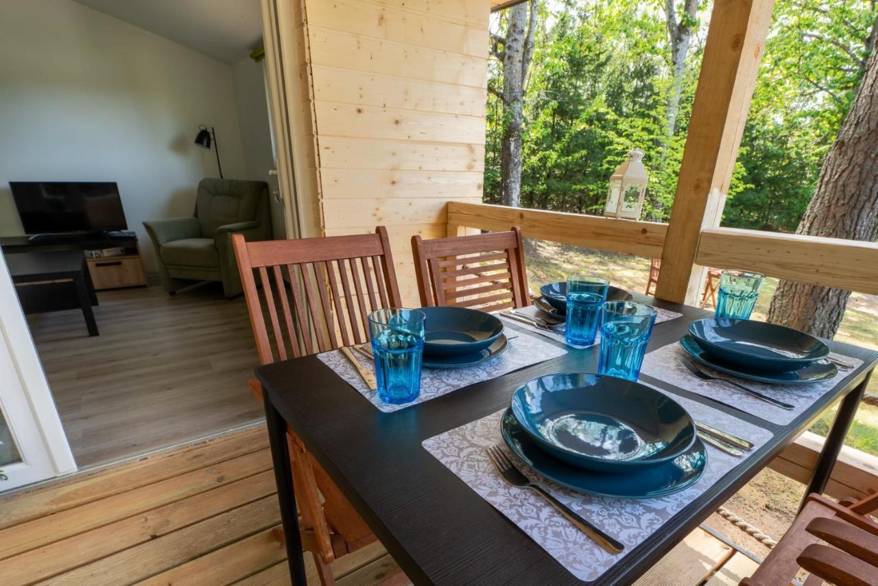 Rykowisko - Caloroczne Nad Jeziorem I Rzeka Ferienhaus Neustettin