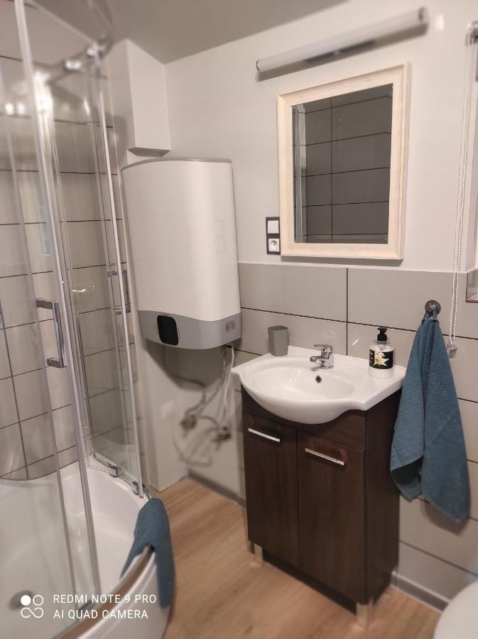Rykowisko - Caloroczne Nad Jeziorem I Rzeka Ferienhaus Neustettin